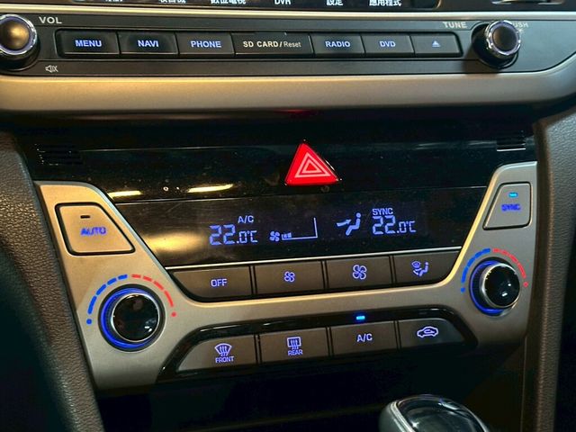 HYUNDAI現代 ELANTRA  第16張相片