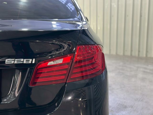 BMW寶馬 528I  第8張相片