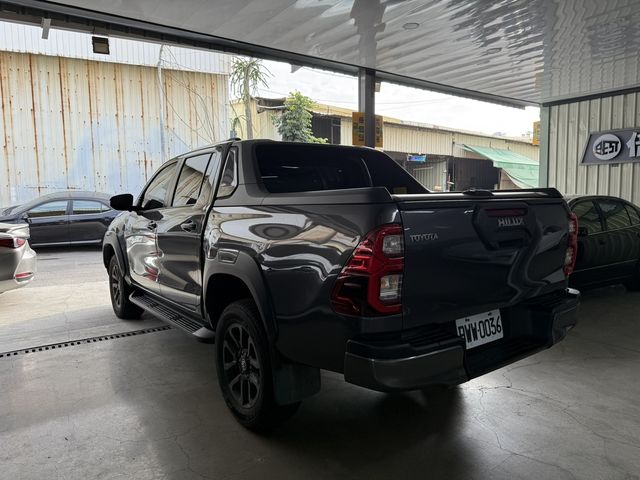 TOYOTA豐田 HILUX  第4張相片