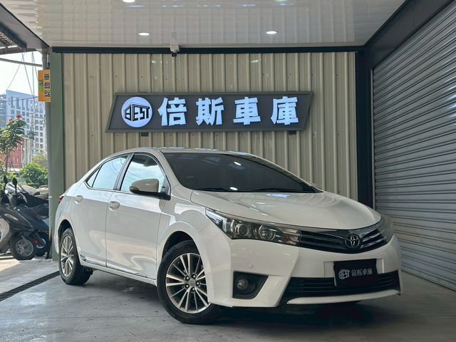 TOYOTA豐田 ALTIS  第1張相片
