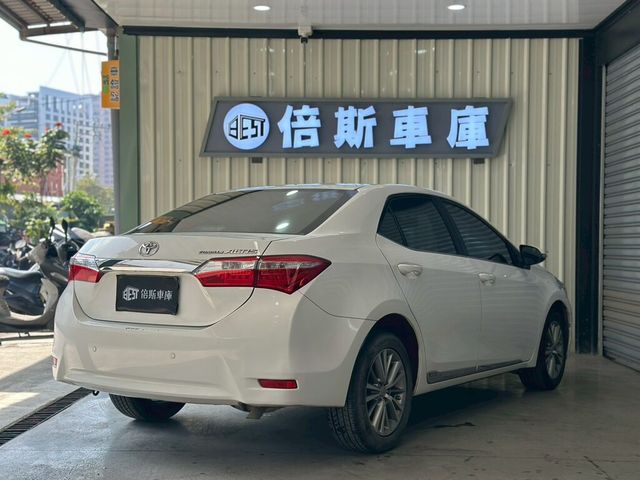 TOYOTA豐田 ALTIS  第4張相片