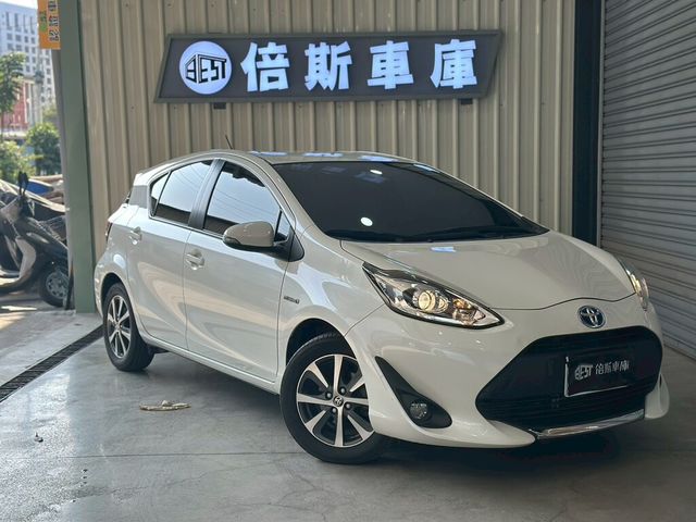 TOYOTA豐田 PRIUS C  第1張相片