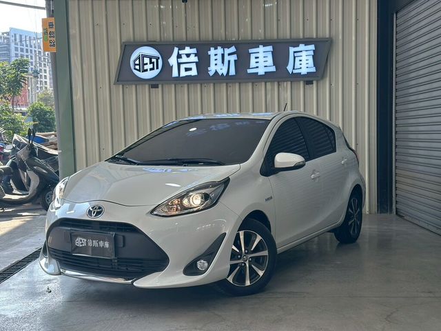 TOYOTA豐田 PRIUS C  第3張相片