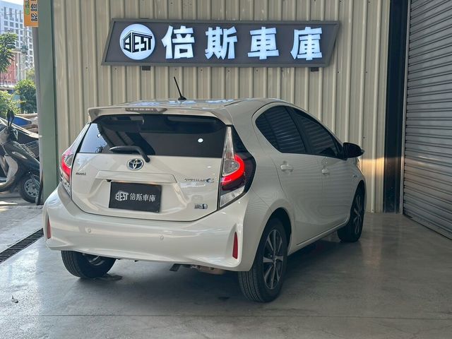 TOYOTA豐田 PRIUS C  第4張相片