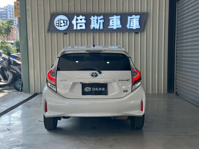 TOYOTA豐田 PRIUS C  第5張相片