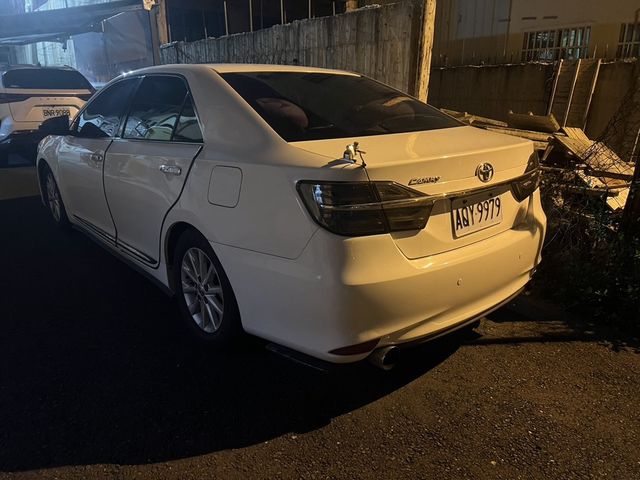 TOYOTA豐田 CAMRY  第3張相片