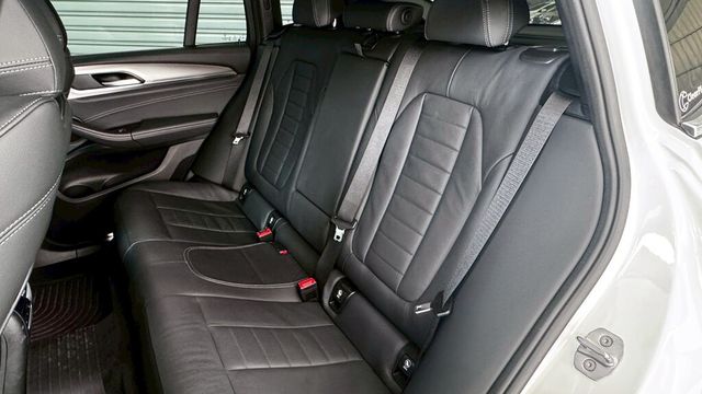 BMW寶馬 X4 XDRIVE30I  第14張相片