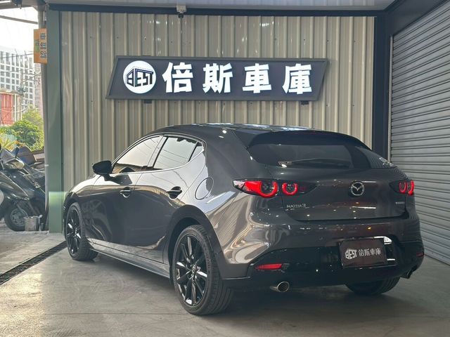 MAZDA馬自達 MAZDA 3  第4張相片