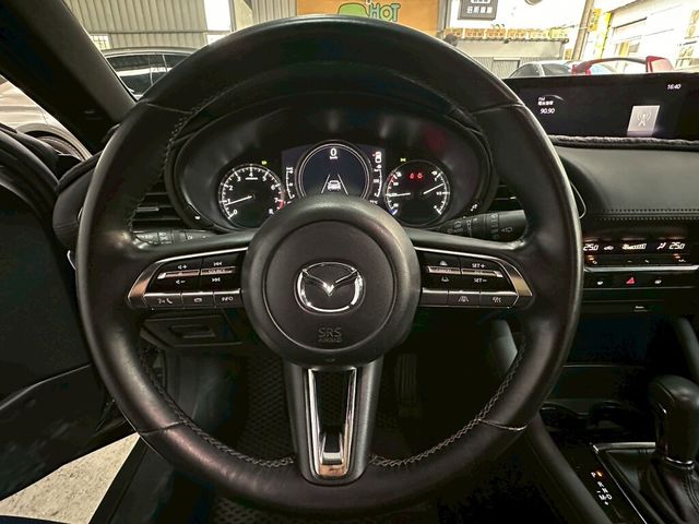 MAZDA馬自達 MAZDA 3  第8張相片