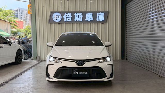 TOYOTA豐田 COROLLA ALTIS HYBRID  第3張相片