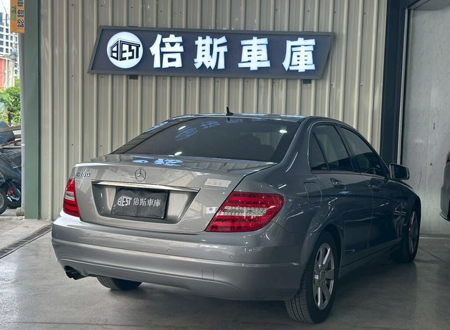 M-BENZ賓士 C180  第5張相片