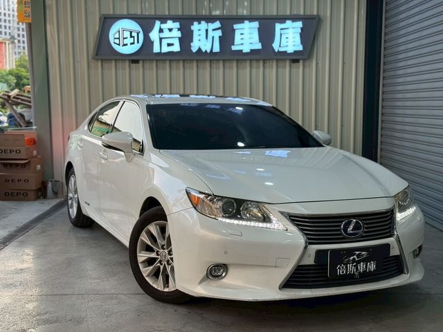 LEXUS凌志 ES300H  第1張相片