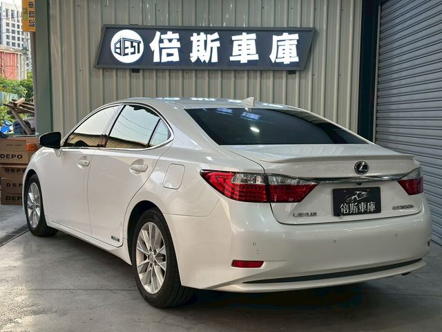 LEXUS凌志 ES300H  第4張相片