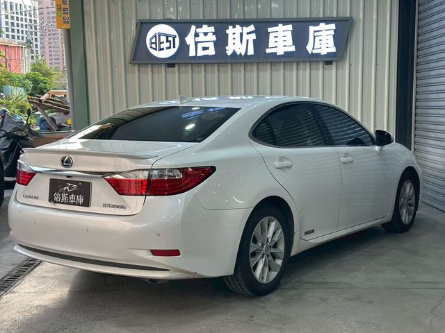 LEXUS凌志 ES300H  第5張相片