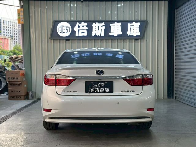 LEXUS凌志 ES300H  第6張相片