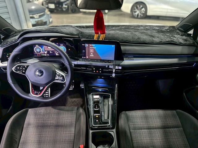 VOLKSWAGEN福斯 GOLF GTI  第9張相片