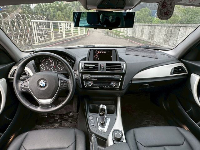 BMW寶馬 118I  第7張相片