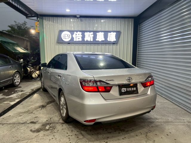 TOYOTA豐田 CAMRY  第5張相片