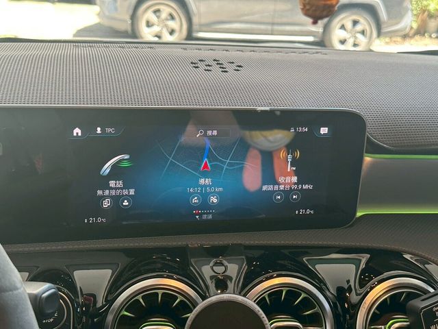 M-BENZ賓士 CLA250  第9張相片
