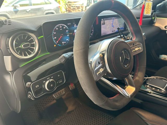 M-BENZ賓士 CLA250  第11張相片
