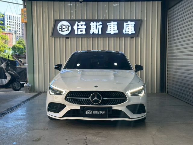 M-BENZ賓士 CLA250  第3張相片
