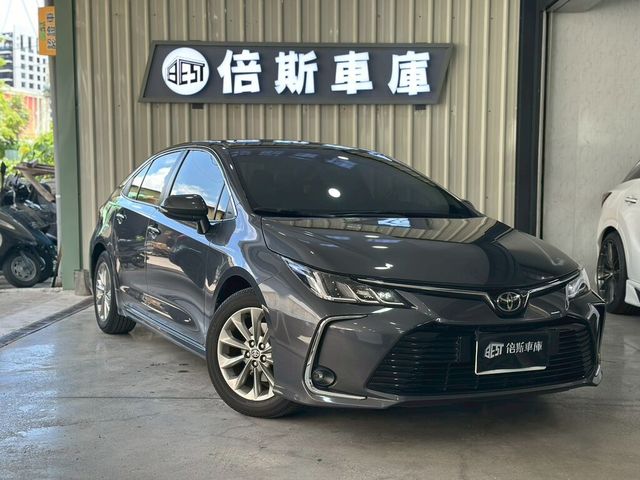 TOYOTA豐田 ALTIS  第1張相片