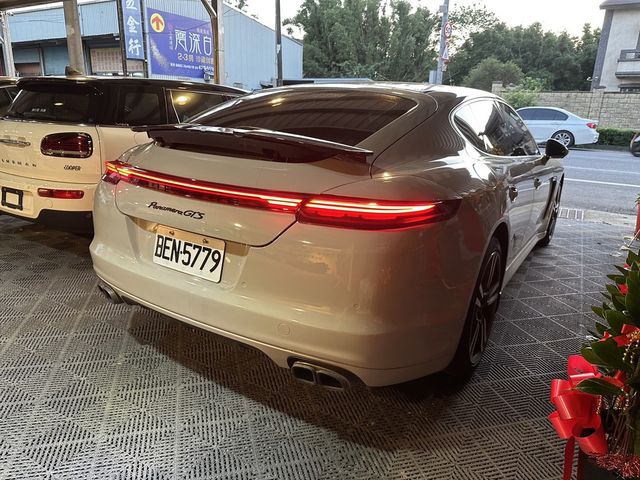 PORSCHE保時捷 PANAMERA  第9張相片