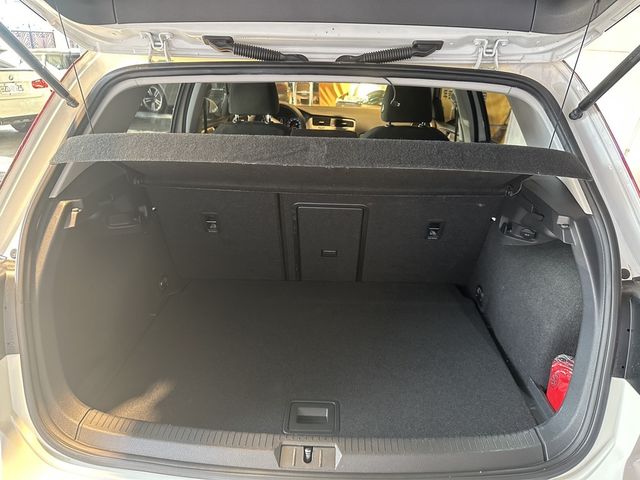 VOLKSWAGEN福斯 GOLF  第5張相片