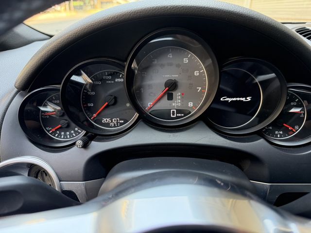 PORSCHE保時捷 CAYENNE  第11張相片