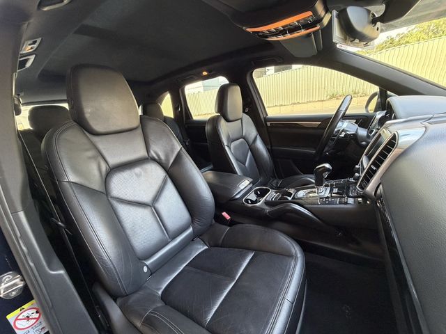 PORSCHE保時捷 CAYENNE  第12張相片