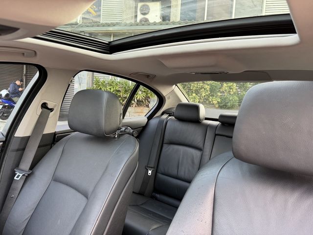 BMW寶馬 528I  第16張相片