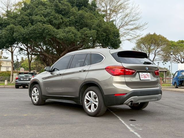 BMW寶馬 X1  第16張相片