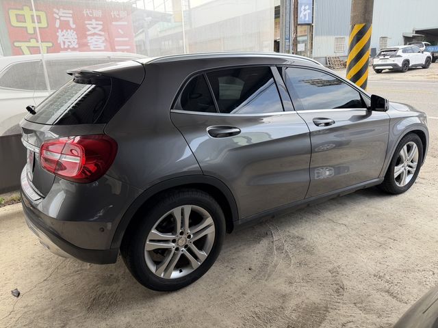 M-BENZ賓士 B180  第4張相片