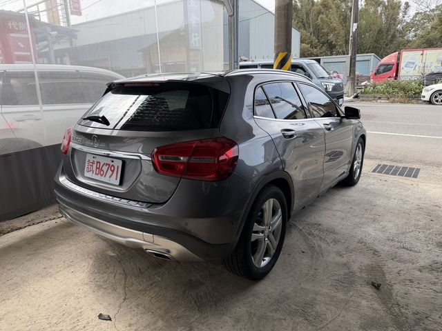 M-BENZ賓士 B180  第7張相片