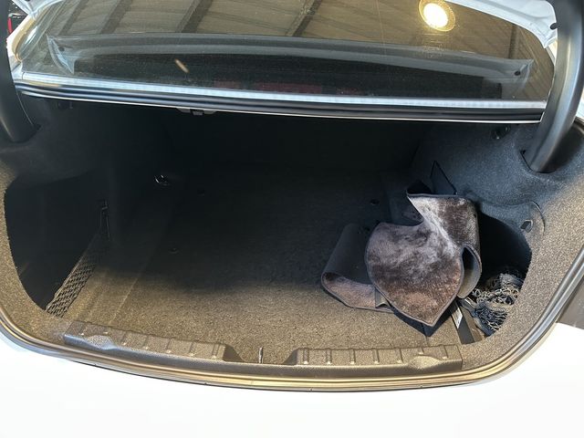 BMW寶馬 328I GT  第9張相片