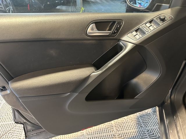 VOLKSWAGEN福斯 GOLF  第4張相片