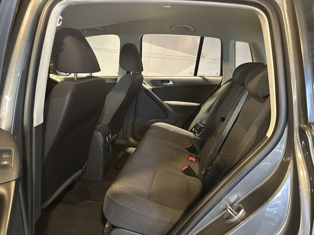 VOLKSWAGEN福斯 GOLF  第5張相片