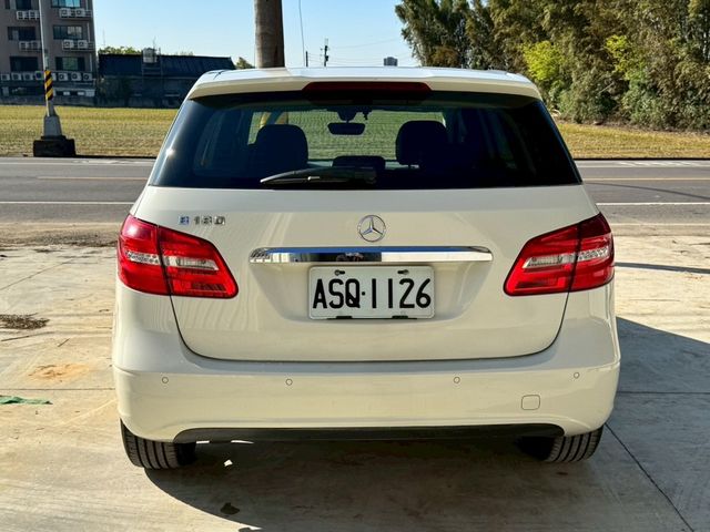 M-BENZ賓士 B180  第4張相片