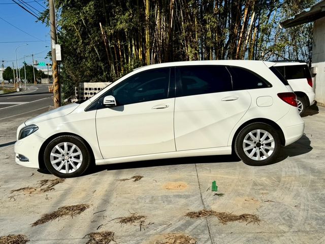 M-BENZ賓士 B180  第10張相片