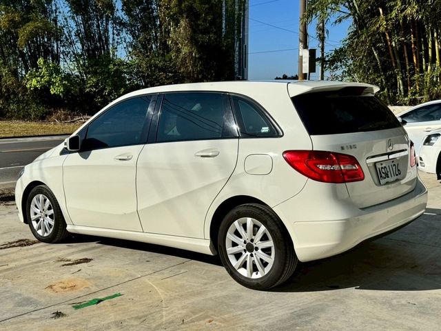 M-BENZ賓士 B180  第11張相片