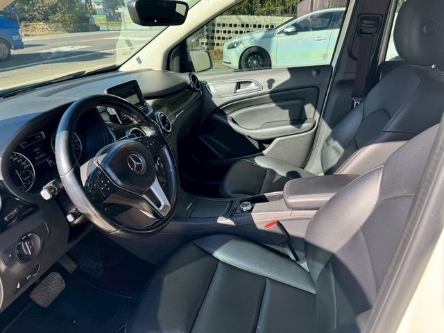 M-BENZ賓士 B180  第14張相片