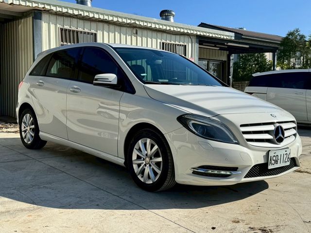 M-BENZ賓士 B180  第15張相片