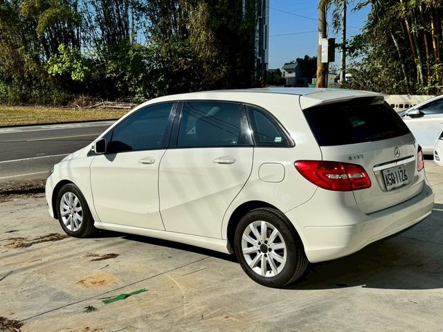 M-BENZ賓士 B180  第16張相片