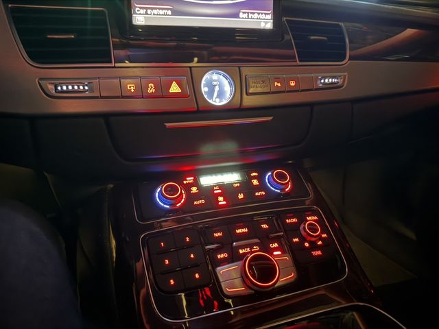 AUDI奧迪 A8  第12張相片