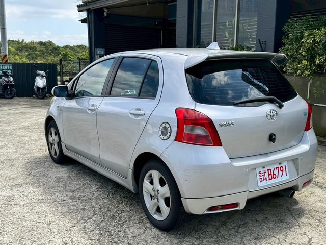 TOYOTA豐田 YARIS  第2張相片