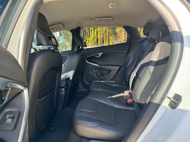 VOLVO富豪 V40  第6張相片