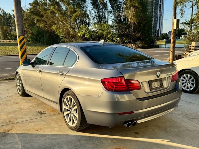 BMW寶馬 528I  第8張相片
