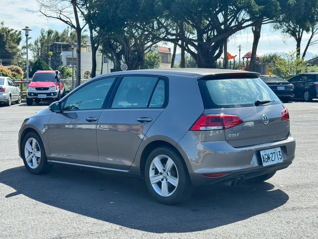 VOLKSWAGEN福斯 GOLF  第10張相片