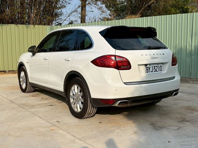 PORSCHE保時捷 CAYENNE  第2張相片