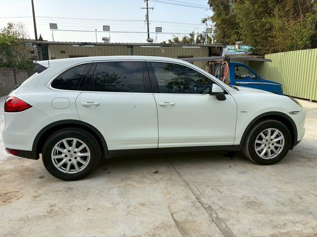 PORSCHE保時捷 CAYENNE  第4張相片